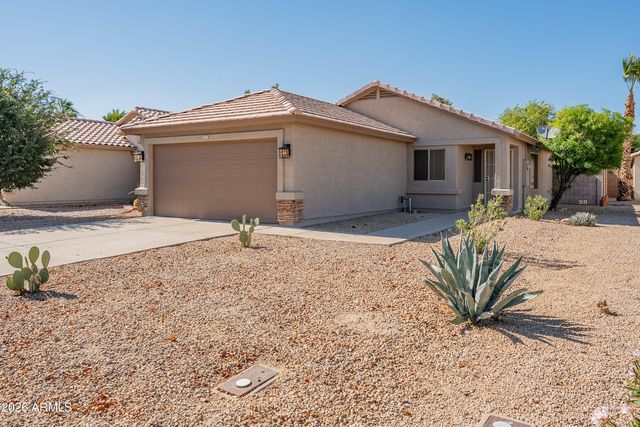 15712 W SMOKEY Drive, Surprise, AZ 85374