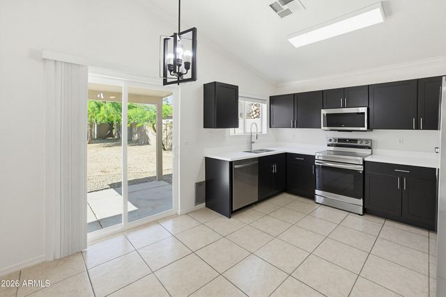 15712 W SMOKEY Drive, Surprise, AZ 85374