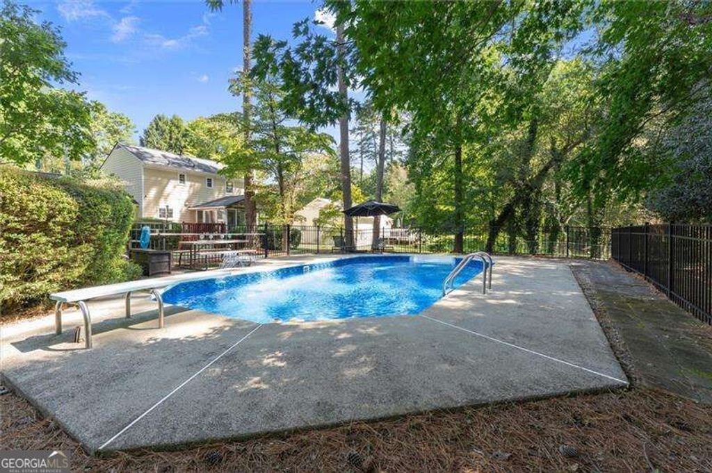 410 Wall Street, Marietta, GA 30068 — photo 2