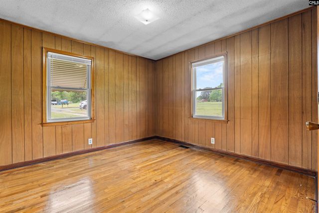 240 Pine Hills Rd, Prosperity, SC 29127