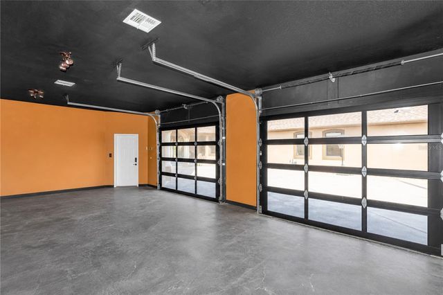 20301 PEABODY STREET, Orlando, FL 32833