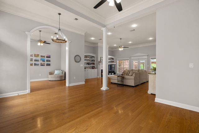 272 Morrell Cir., Hattiesburg, MS 39402