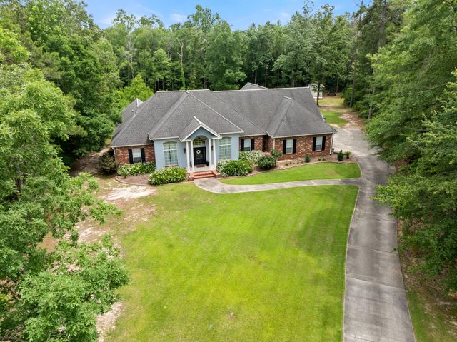 272 Morrell Cir., Hattiesburg, MS 39402