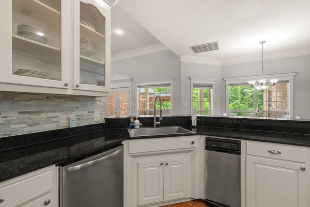 272 Morrell Cir., Hattiesburg, MS 39402
