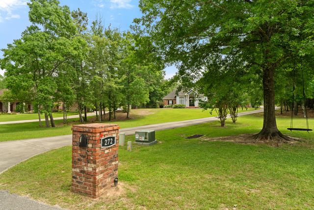 272 Morrell Cir., Hattiesburg, MS 39402