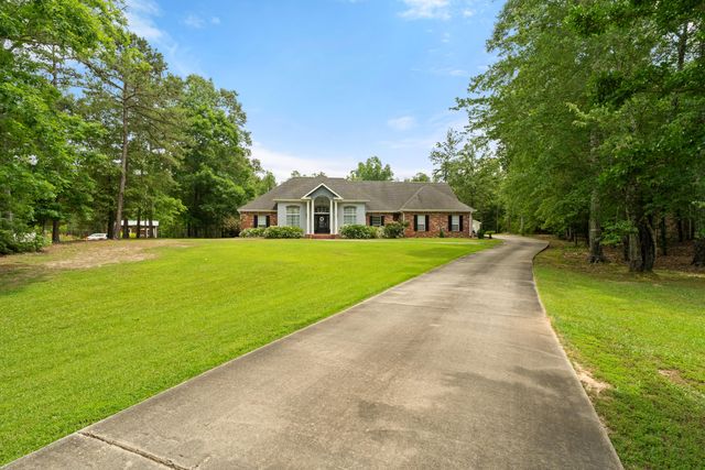 272 Morrell Cir., Hattiesburg, MS 39402