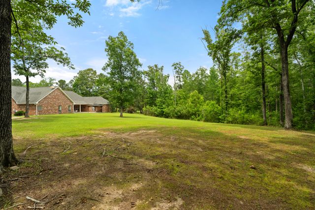 272 Morrell Cir., Hattiesburg, MS 39402