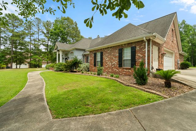 272 Morrell Cir., Hattiesburg, MS 39402