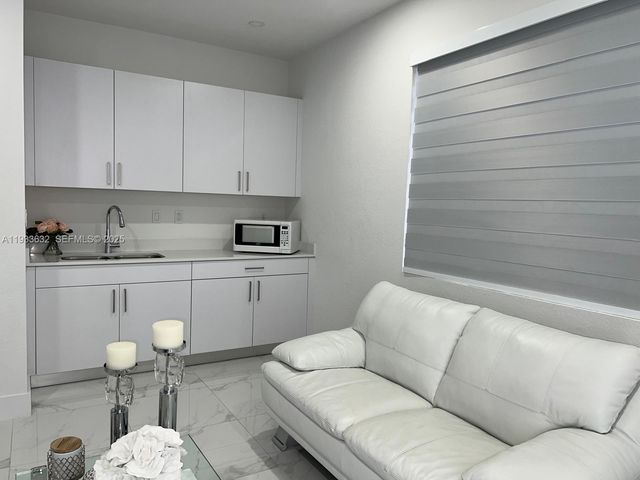 13334 SW 227th St, Miami, FL 33170