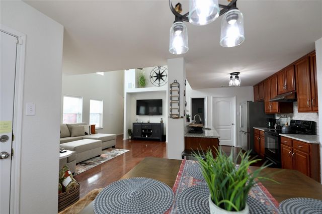 8404 Timberbrook Lane, Dallas, TX 75249