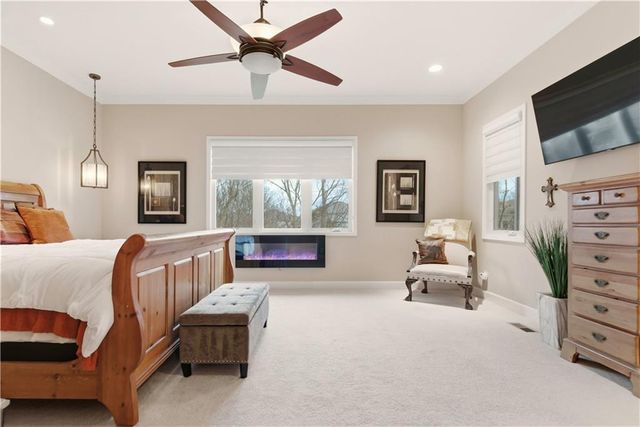 1808 NE Parks Summit Boulevard, Lee's Summit, MO 64064