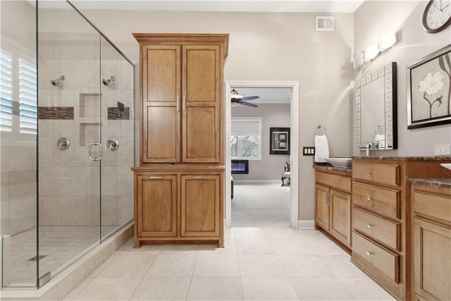 1808 NE Parks Summit Boulevard, Lee's Summit, MO 64064