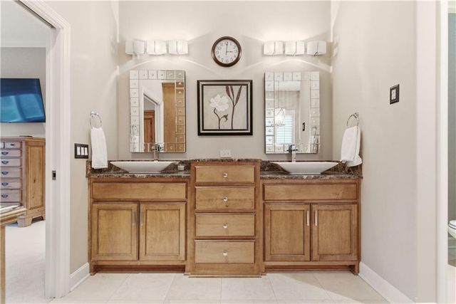 1808 NE Parks Summit Boulevard, Lee's Summit, MO 64064