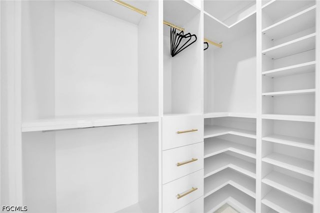 523 NW 16TH PL, Cape Coral, FL 33993