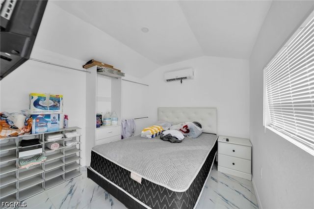 523 NW 16TH PL, Cape Coral, FL 33993