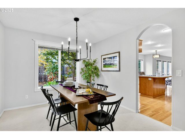 6889 Sw HOLLYBROOK Ct, Wilsonville, OR 97070