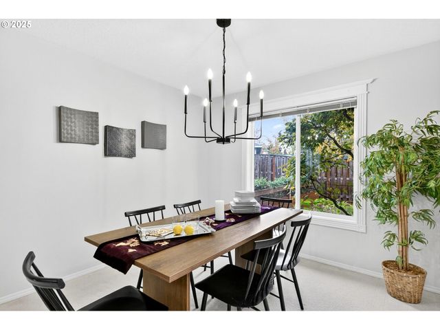 6889 Sw HOLLYBROOK Ct, Wilsonville, OR 97070