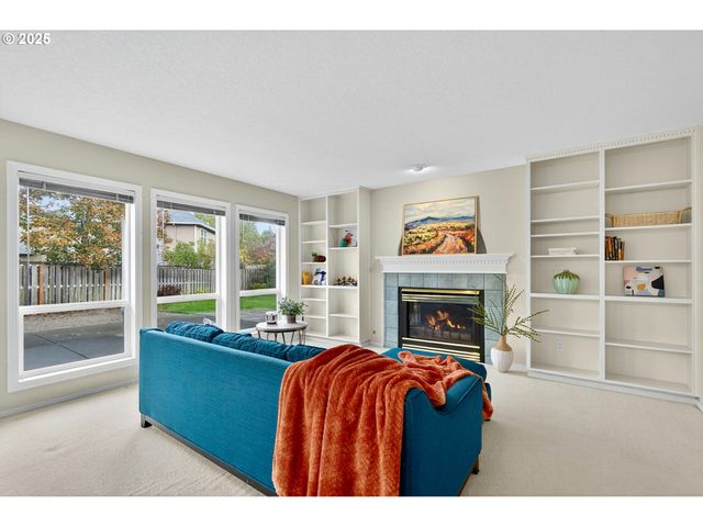 6889 Sw HOLLYBROOK Ct, Wilsonville, OR 97070