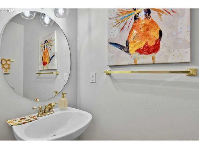 6889 Sw HOLLYBROOK Ct, Wilsonville, OR 97070