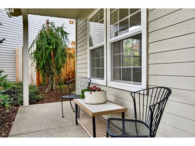 6889 Sw HOLLYBROOK Ct, Wilsonville, OR 97070