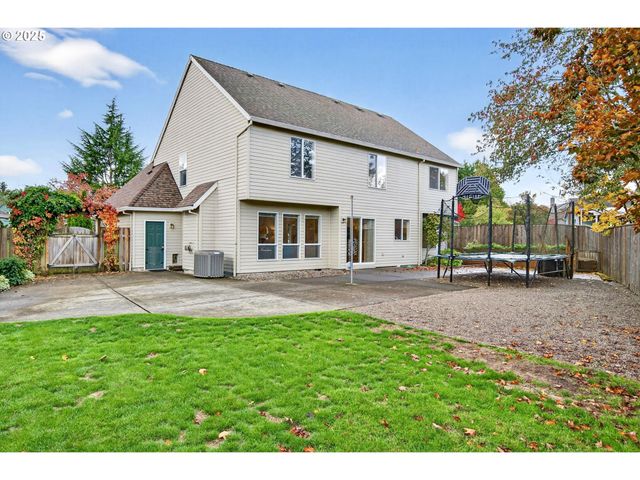 6889 Sw HOLLYBROOK Ct, Wilsonville, OR 97070