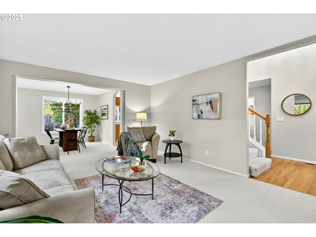 6889 Sw HOLLYBROOK Ct, Wilsonville, OR 97070