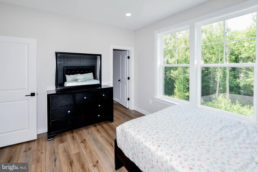 Image 43 of property listing at 15921 HYDE PARK PL, Bowie, MD 20716