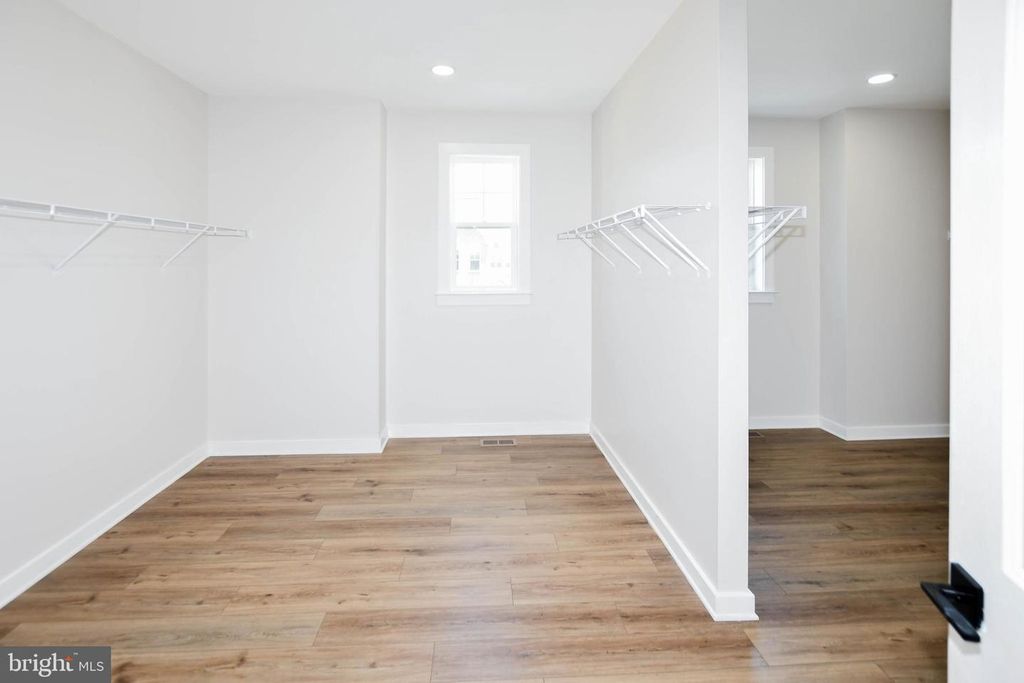 Image 58 of property listing at 15921 HYDE PARK PL, Bowie, MD 20716