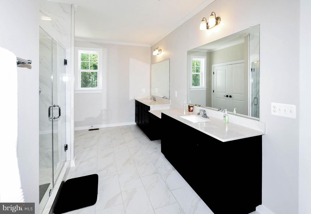 Image 62 of property listing at 15921 HYDE PARK PL, Bowie, MD 20716