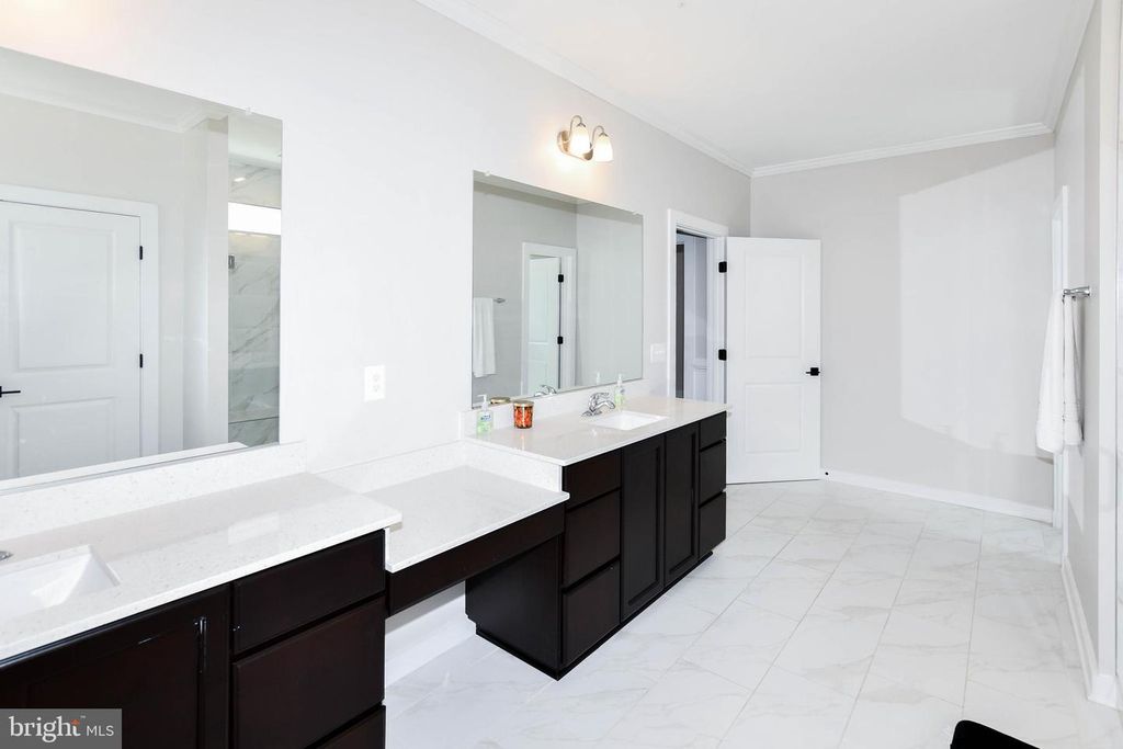 Image 64 of property listing at 15921 HYDE PARK PL, Bowie, MD 20716