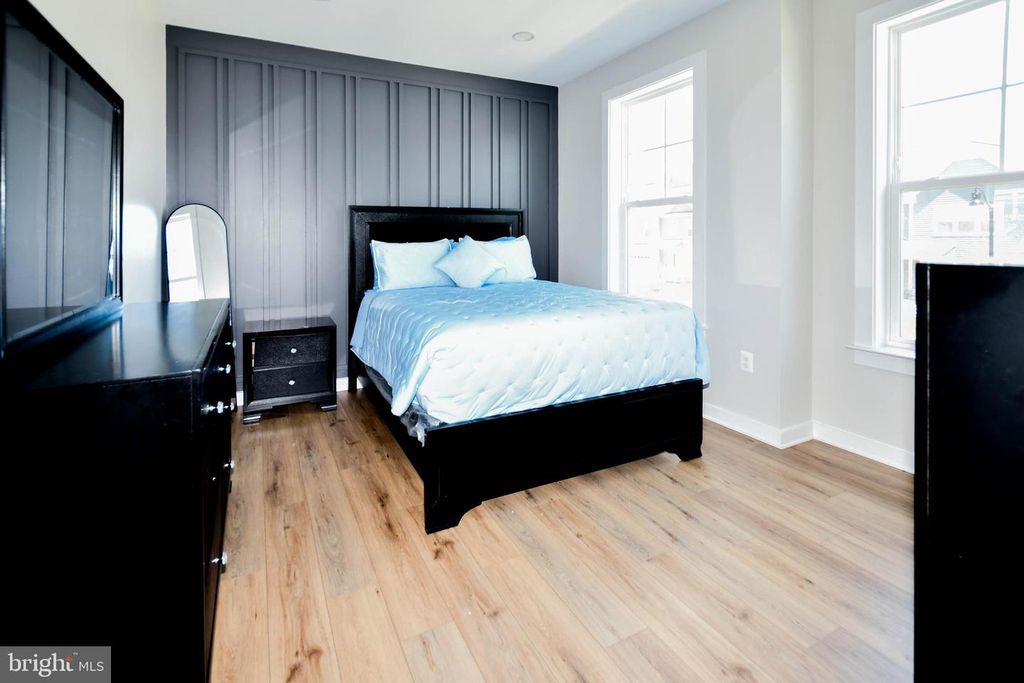 Image 70 of property listing at 15921 HYDE PARK PL, Bowie, MD 20716