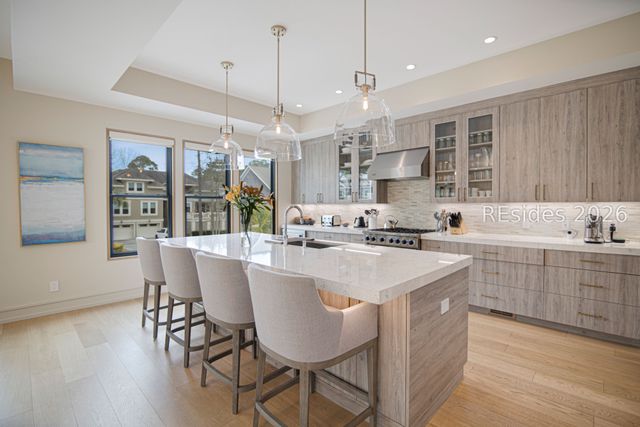 5 Barrier Beach Cv, Hilton Head Island, SC 29928