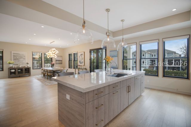 5 Barrier Beach Cv, Hilton Head Island, SC 29928