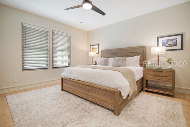 5 Barrier Beach Cv, Hilton Head Island, SC 29928