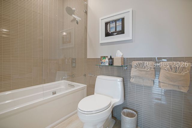 5 Barrier Beach Cv, Hilton Head Island, SC 29928