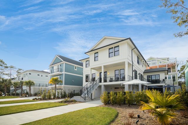 5 Barrier Beach Cv, Hilton Head Island, SC 29928