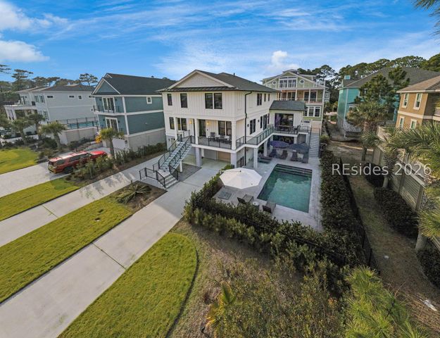 5 Barrier Beach Cv, Hilton Head Island, SC 29928