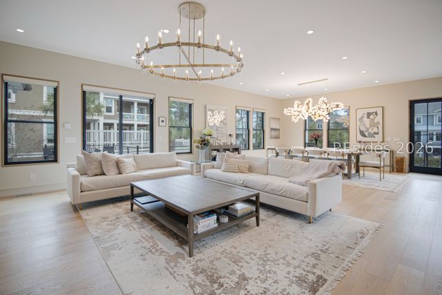 5 Barrier Beach Cv, Hilton Head Island, SC 29928