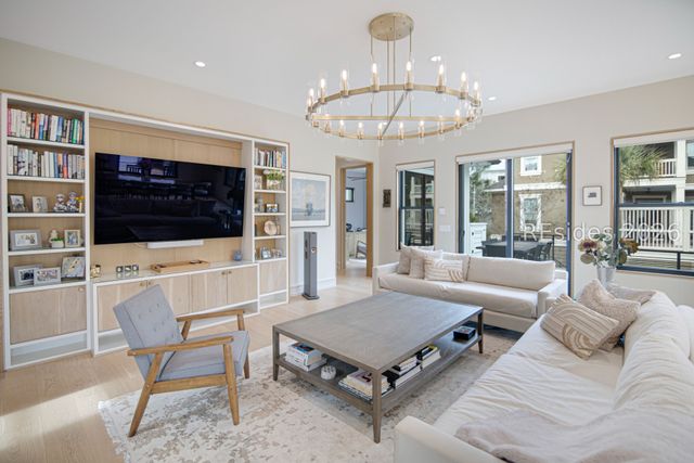 5 Barrier Beach Cv, Hilton Head Island, SC 29928