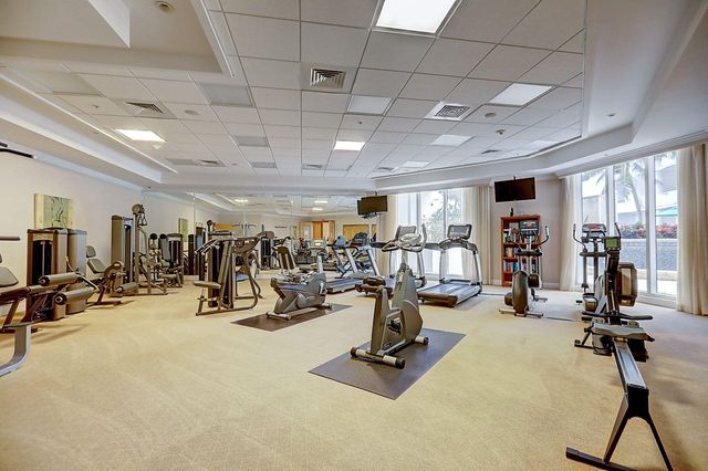 4600 N Ocean Drive 801, Singer Island, FL 33404