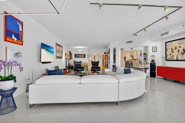 4600 N Ocean Drive 801, Singer Island, FL 33404