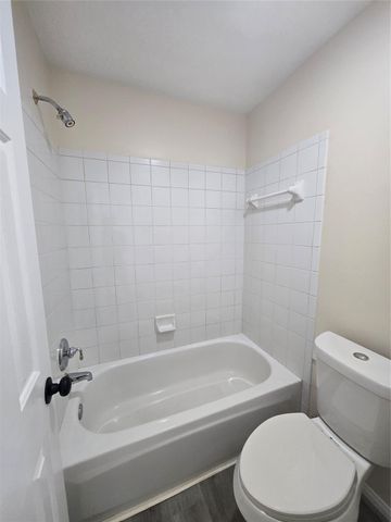 1806 Laurel Bay Drive, Houston, TX 77014