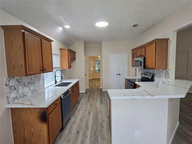 1806 Laurel Bay Drive, Houston, TX 77014