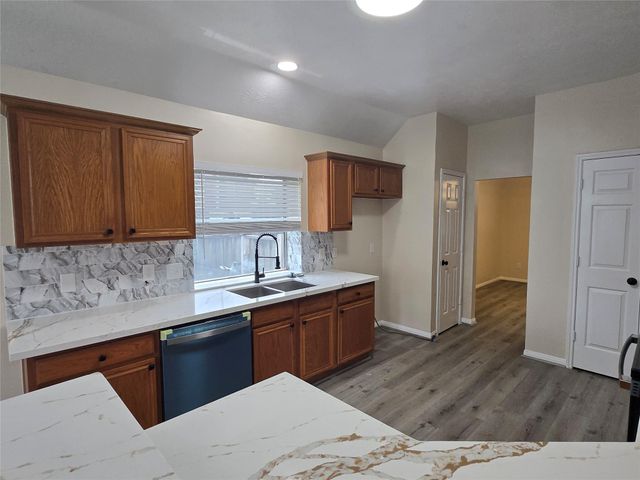 1806 Laurel Bay Drive, Houston, TX 77014