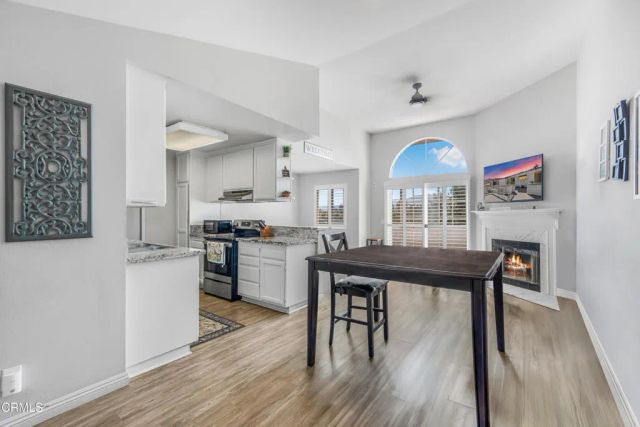 2533 Antonio Drive 302, Camarillo, CA 93010