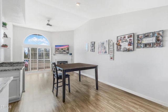 2533 Antonio Drive 302, Camarillo, CA 93010