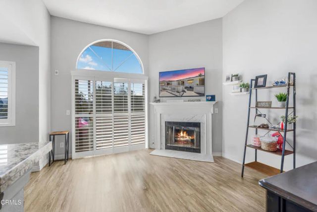 2533 Antonio Drive 302, Camarillo, CA 93010