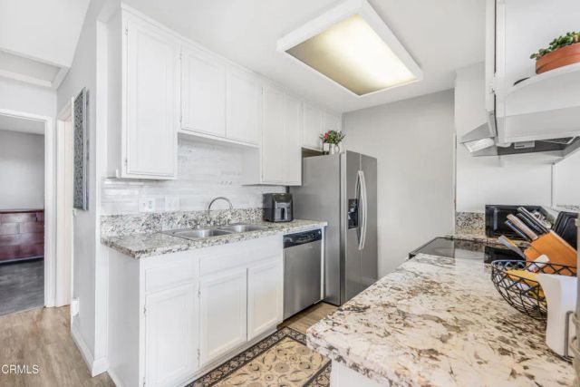 2533 Antonio Drive 302, Camarillo, CA 93010