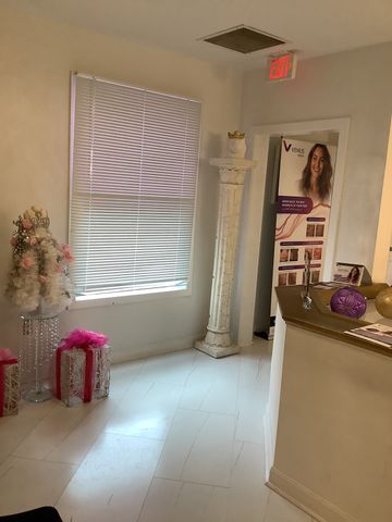 1349 Centre 2, Newton, MA 02459