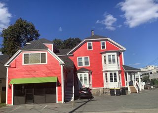 1349 Centre 2, Newton, MA 02459